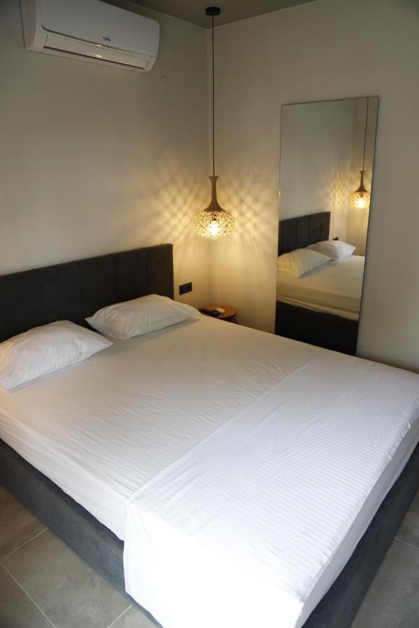 Aelia Boutique Apartments & Rooms Vrasná Kültér fotó